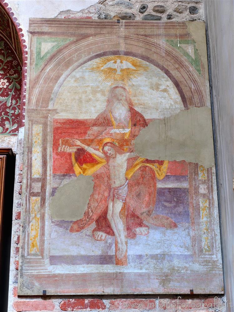Biella - Affresco tardomedievale strappato raffigurante la Trinità nel Duomo di Biella